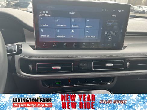 Used 2021 Lincoln Nautilus Reserve w/ Equipment Group 201A image 22