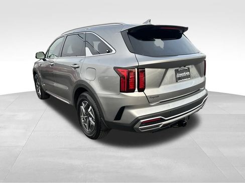 Used 2022 Kia Sorento S image 5
