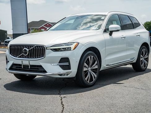 Certified 2023 Volvo XC60 B5 Plus w/ Climate Package AWD/4WD image 3
