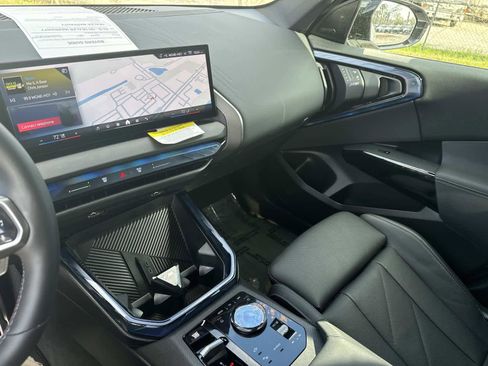 Used 2025 BMW X3 M50 w/ Premium Package image 23