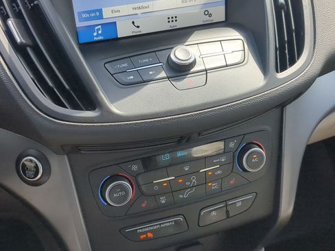 Used 2019 Ford Escape SEL FWD image 16