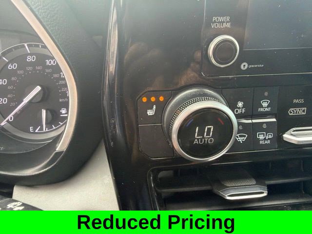Used 2020 Toyota Highlander XLE AWD/4WD image 26