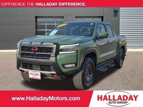 Used 2025 Nissan Frontier PRO-4X AWD/4WD image 1