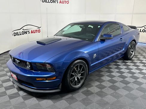 Used 2007 Ford Mustang GT RWD image 2