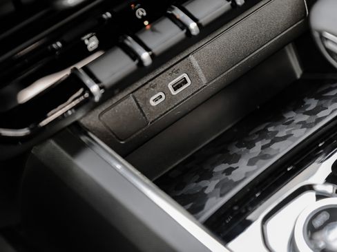 New 2026 GMC Canyon Elevation w/ Convenience Package image 31