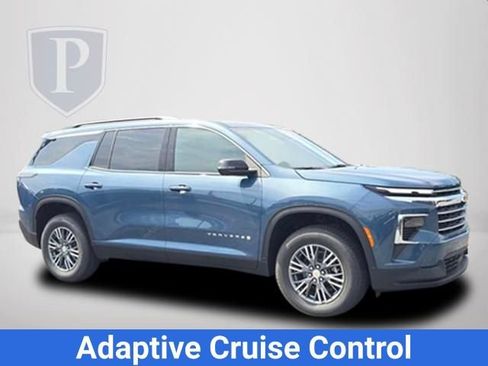 New 2026 Chevrolet Traverse LT w/ Driver Confidence Package FWD image 2