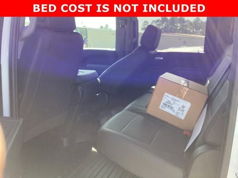 New 2025 GMC Sierra 3500 Pro w/ Convenience Package image 14