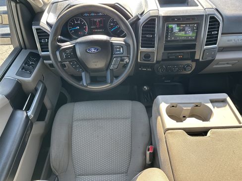 Used 2017 Ford F250 XLT image 22