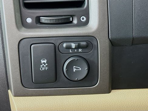 Used 2011 Honda CR-V SE image 16