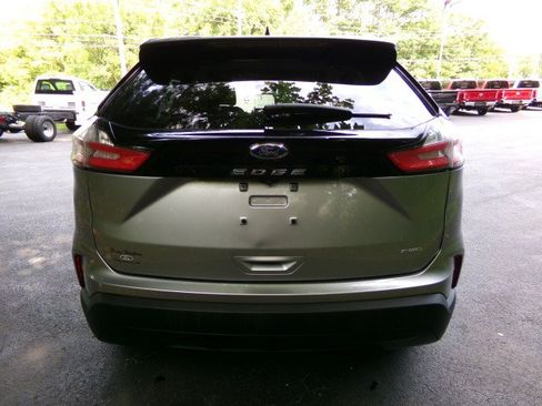 Used 2023 Ford Edge SE AWD/4WD image 8