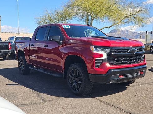 Used 2024 Chevrolet Silverado 1500 LT Trail Boss w/ Convenience Package II image 3
