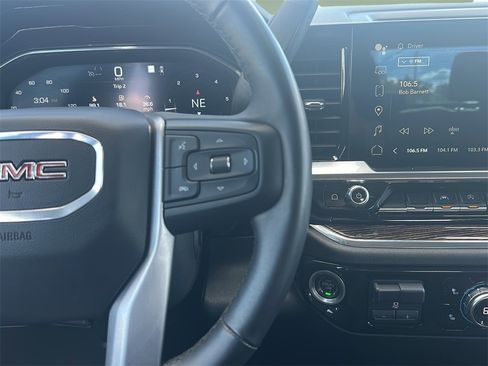 Used 2023 GMC Sierra 1500 Elevation image 7