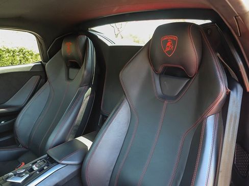 Used 2017 Lamborghini Huracan LP 580-2 image 37