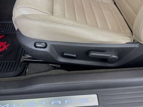 Used 2013 Ford Mustang GT Premium RWD image 20
