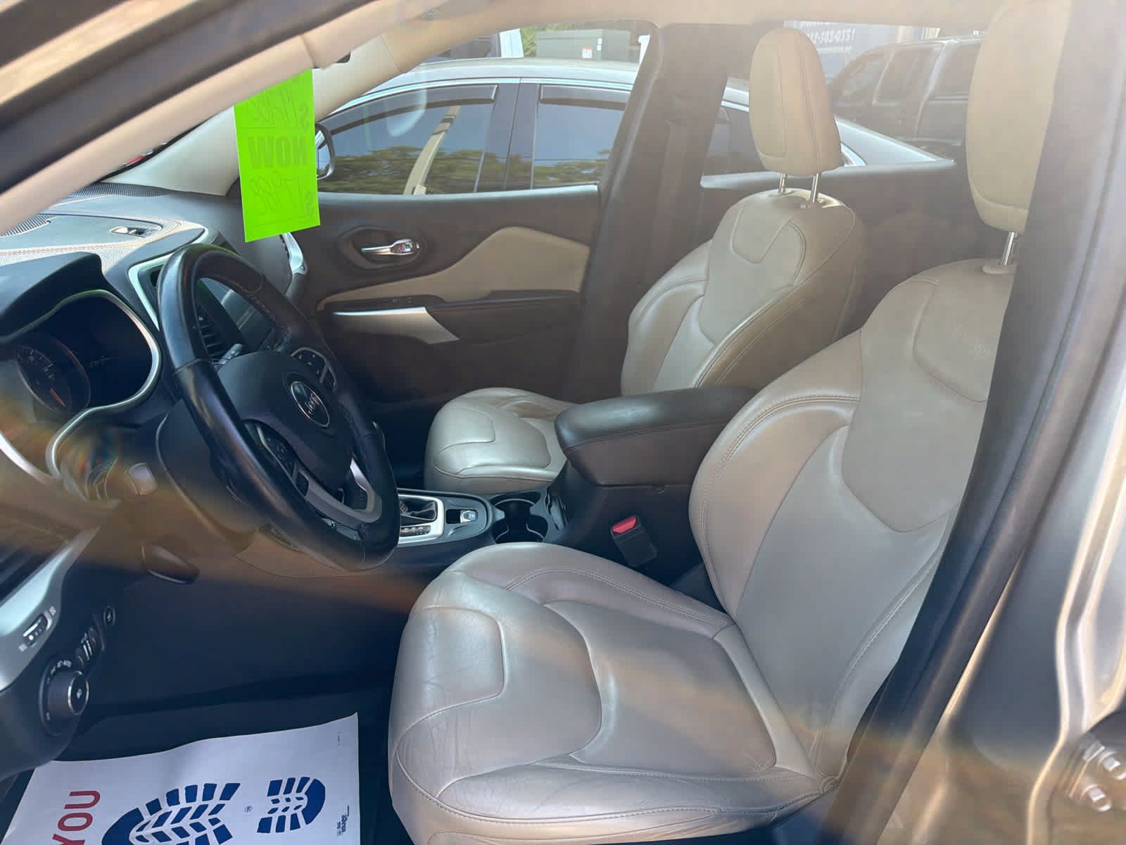 Used 2018 Jeep Cherokee Limited AWD/4WD image 13