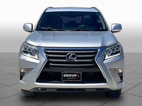 Used 2015 Lexus GX 460 w/ Premium Package AWD/4WD image 4
