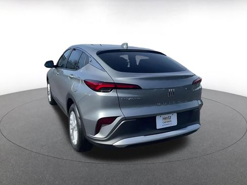 Used 2025 Buick Envista Preferred image 11