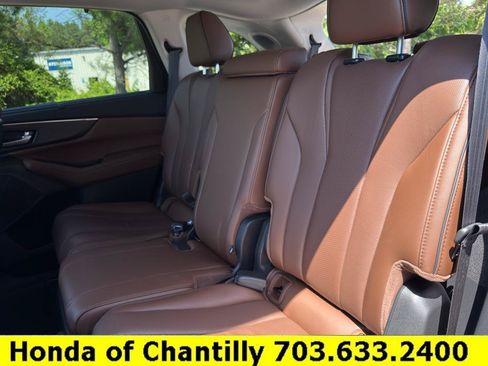 Used 2024 Acura MDX SH-AWD w/ Advance Package image 25