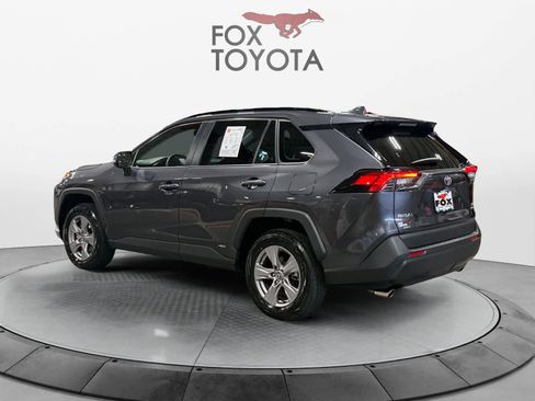 Used 2025 Toyota RAV4 XLE w/ Convenience Package AWD/4WD image 4