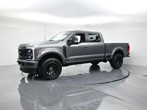 New 2025 Ford F250 XLT w/ Black Appearance Package image 6