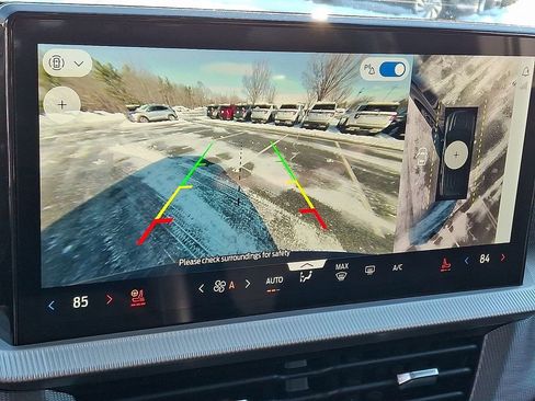 Used 2025 Ford Explorer ST image 4