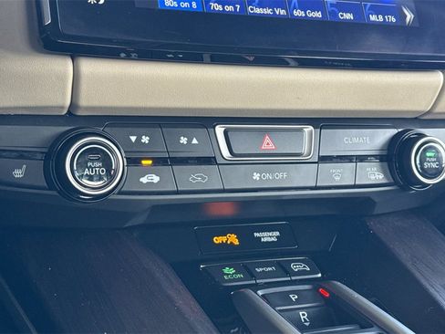 Used 2018 Honda Clarity Plug-In Hybrid image 19