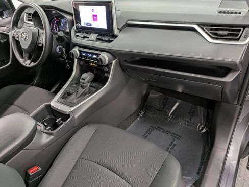 Used 2025 Toyota RAV4 LE image 30