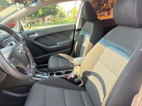 Used 2018 Kia Forte LX FWD image 14