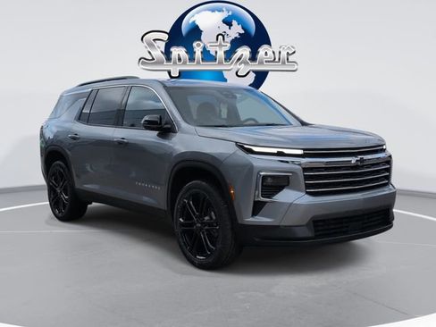 New 2026 Chevrolet Traverse LT w/ LPO, Floor Liner Package image 1