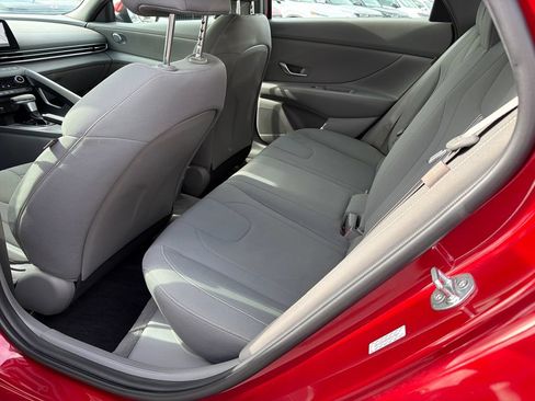 Used 2024 Hyundai Elantra SEL FWD image 20
