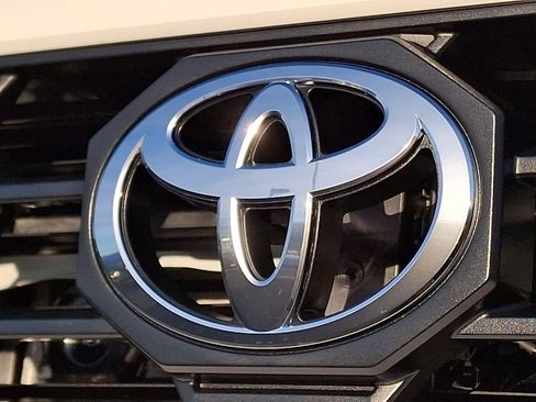 New 2026 Toyota 4Runner TRD Off-Road Premium image 6