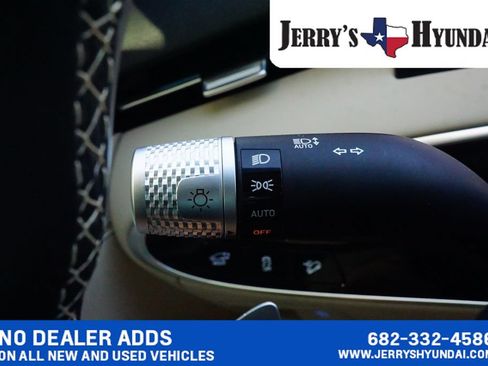 Used 2026 Genesis GV70 2.5T AWD/4WD image 17
