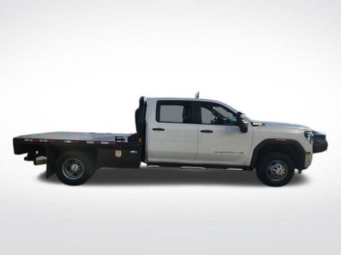 Used 2024 GMC Sierra 3500 Pro w/ Convenience Package RWD image 9
