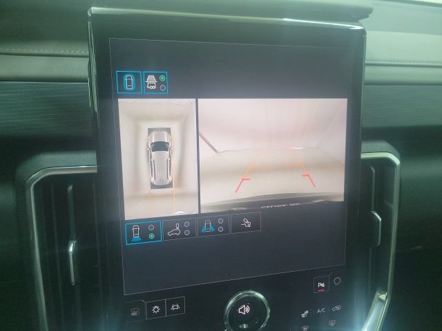 Used 2026 GMC Acadia Elevation w/ Elevation Premium Package FWD image 26