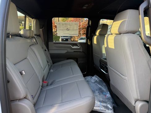 New 2026 GMC Sierra 2500 SLT w/ Max Trailering Package image 20