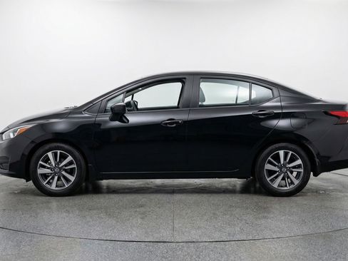 Used 2025 Nissan Versa SV image 5