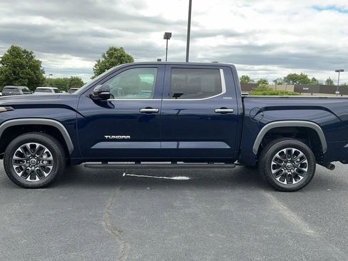 Used 2024 Toyota Tundra Limited AWD/4WD image 11