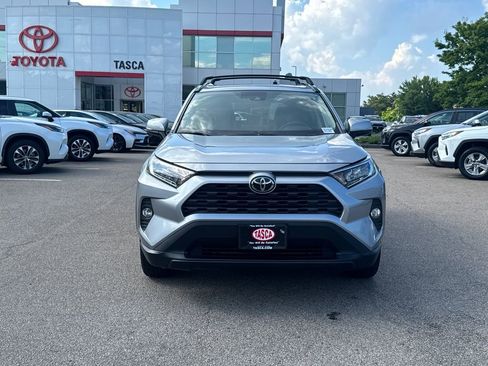 Used 2020 Toyota RAV4 XLE w/ Convenience Package AWD/4WD image 2