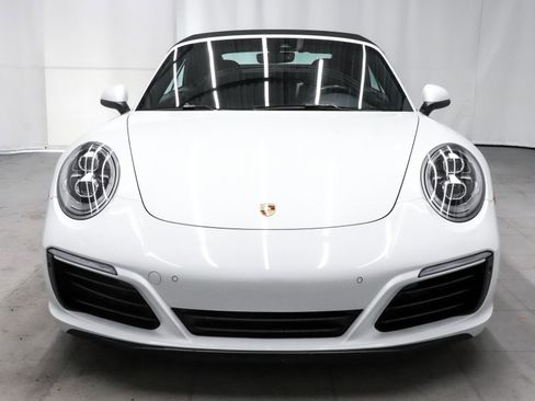 Used 2019 Porsche 911 Carrera image 2