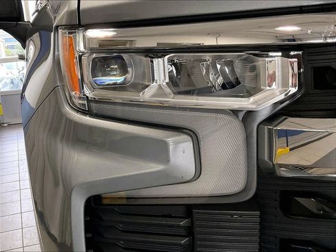Used 2023 Chevrolet Silverado 1500 LT AWD/4WD image 33