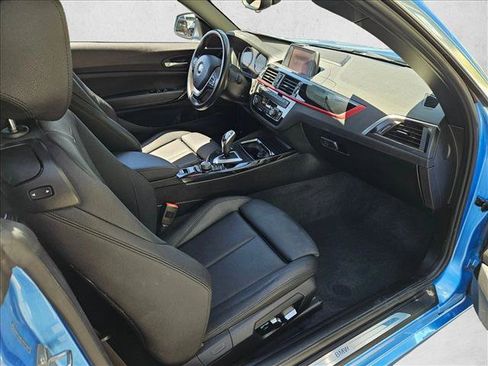 Used 2020 BMW 230i Convertible w/ Convenience Package RWD image 18