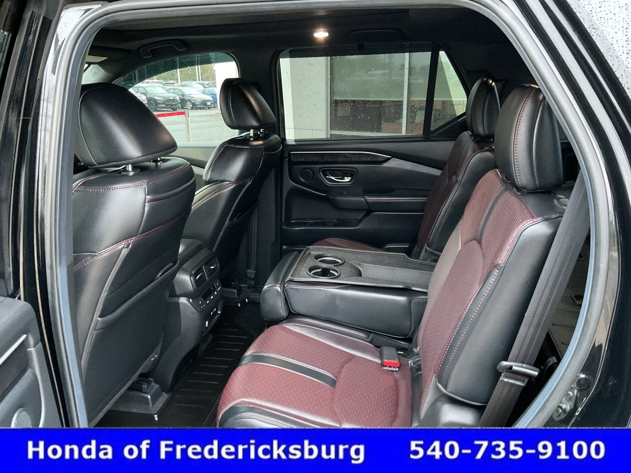 Certified 2025 Honda Pilot Black Edition image 31