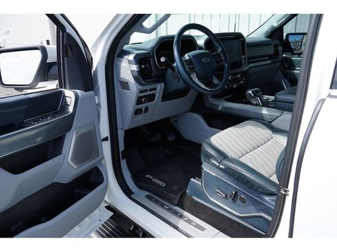 Used 2023 Ford F150 Limited image 13