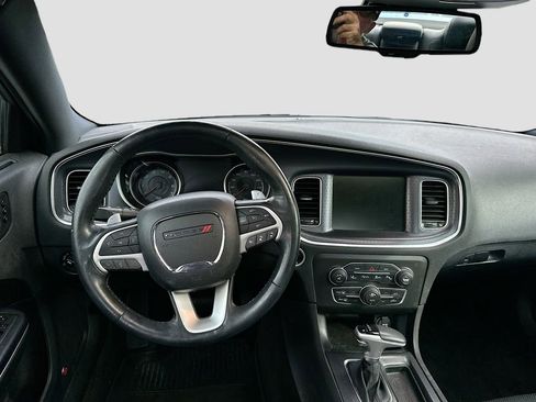 Used 2016 Dodge Charger R/T w/ Premium Group image 26