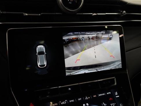 New 2025 Maserati Grecale GT image 24