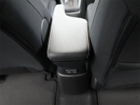 New 2025 Nissan Kicks Play S image 27