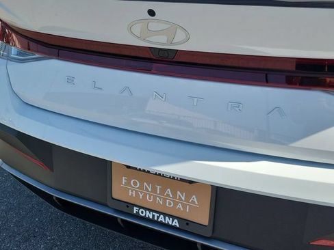 New 2026 Hyundai Elantra SEL Sport FWD image 30