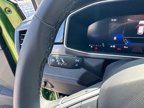 New 2025 Volkswagen Taos SE image 26