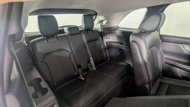 Used 2024 MAZDA CX-90 Plug-In Hybrid w/ Preferred AWD/4WD image 18