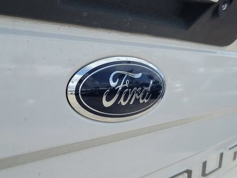Certified 2022 Ford F250 Lariat w/ Lariat Ultimate Package AWD/4WD image 5